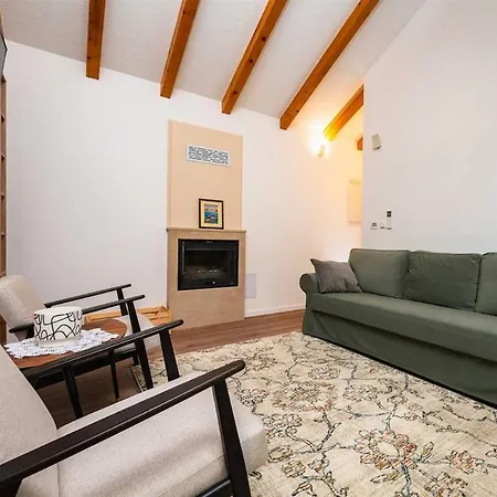 Vila Hidden Gem By Aneo Travel *