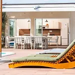 Villa Hidden Gem By Aneo Travel *